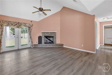 WELCOME HOME TO THIS LOVELY HOME NESTLED IN THE HEART OF THIS - photo 6