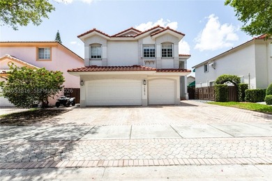 Welcome to this impressive 5-bedroom, 3-bathroom home located in - photo 3