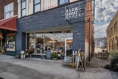 Lake Hiwassee Commercial For Sale in Murphy North Carolina