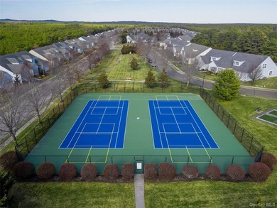 Experience luxurious, easy resort-style living at Westhampton - photo 4