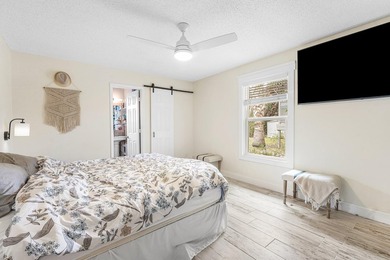 This beautifully remodeled house is ready for you to call it - photo 17