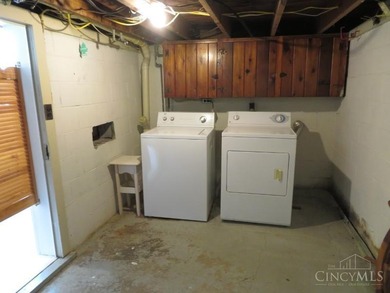 Rocky Fork Lake! Cozy lakefront 3BR, 2BA lake cottage on full - photo 30