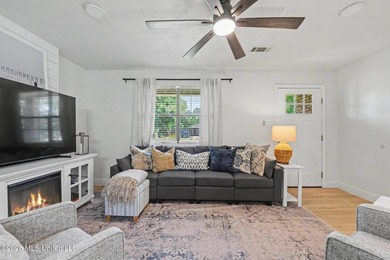 This light-filled starter home in Waveland is a must-see! - photo 3