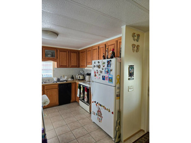 This 2/2 furnished home offers many extra features in a - photo 8
