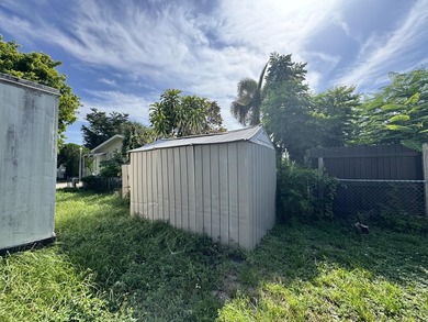 Investor/Handyman/Tear Down Special sold AS-IS in Boca Raton! - photo 5