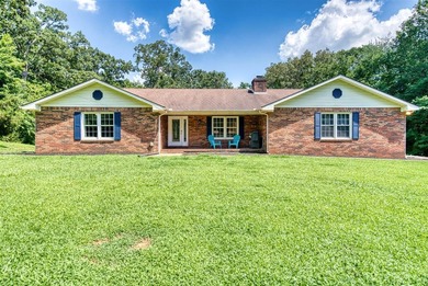 Lake Home For Sale in Franklin, Kentucky