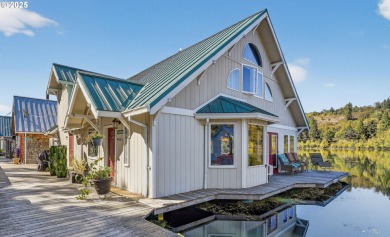 Willamette River - Clackamas County Home For Sale in Oregon City Oregon