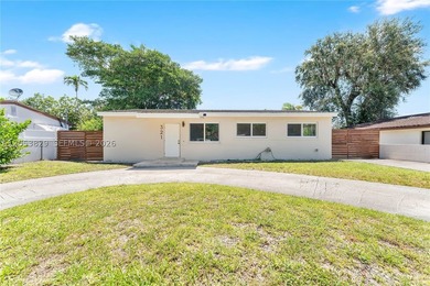 INVESTORS; HOUSEHACKERS & HOMEBUYERS! Pristine, fully updated - photo 3