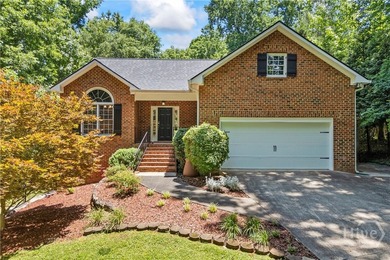 Looking for Oconee County Schools with convenience to - photo 1