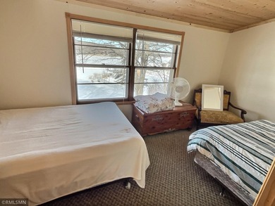 Charming Lake Sylvia Cottage, nestled on the scenic shores of - photo 19