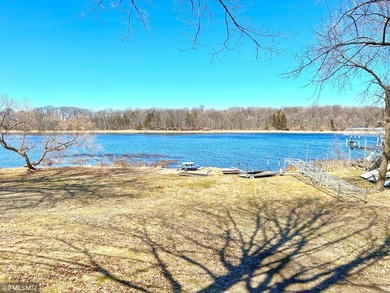 Charming Lake Sylvia Cottage, nestled on the scenic shores of - photo 22