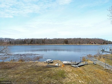 Charming Lake Sylvia Cottage, nestled on the scenic shores of - photo 25