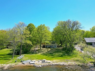 Charming Lake Sylvia Cottage, nestled on the scenic shores of - photo 26