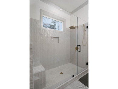 Back on the market with major lifestyle upgrades - a new pool - photo 30