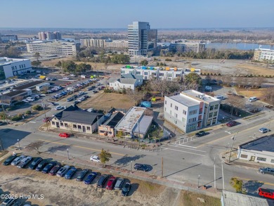 Exceptional Real Estate Development Opportunity in the Heart of - photo 2