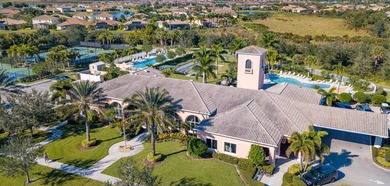 Lakes at Tradition! Beautifully updated 2/2/2 Villa. Interior - photo 33