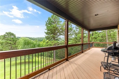 Close to Beaver Lake and Rocky Branch Marina, only 15 minutes to - photo 4