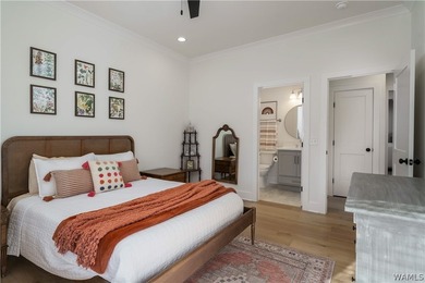 Back on the market with major lifestyle upgrades - a new pool - photo 38