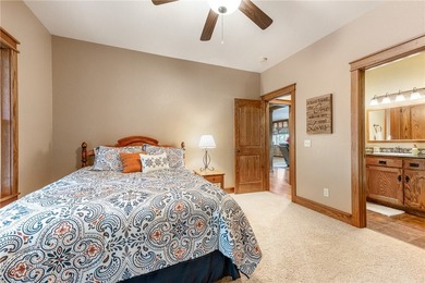Close to Beaver Lake and Rocky Branch Marina, only 15 minutes to - photo 9