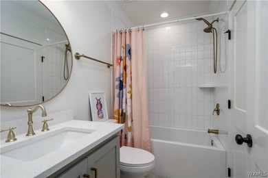 Back on the market with major lifestyle upgrades - a new pool - photo 40