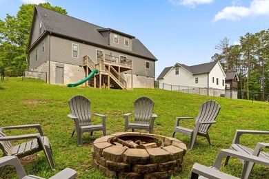 Tucked away on a quiet, country road, this charming like-new - photo 41