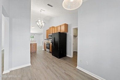 Welcome to this well maintained brick front home in the - photo 3