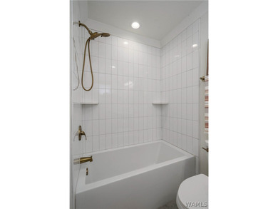 Back on the market with major lifestyle upgrades - a new pool - photo 47