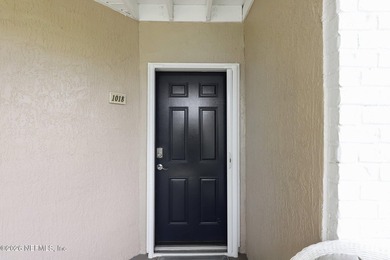 What a Belleza Beauty! This exceptional first-floor, waterfront - photo 4