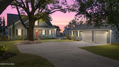 Cape Fear River Home For Sale in Southport North Carolina