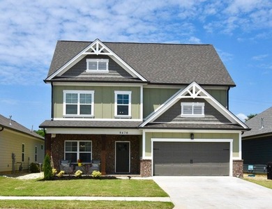 Lake Home For Sale in Ooltewah, Tennessee