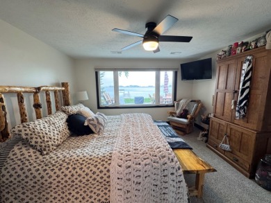 This beautifully updated ranch-style home. SOLD - photo 8