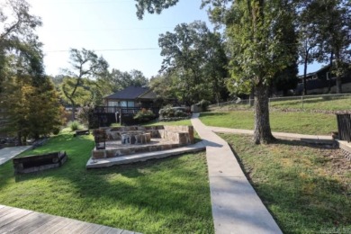 FULLY FURNISHED 1,968+/- SF 3 Bedroom, 2 Bath Home on Lake - photo 12