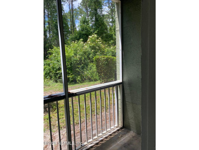 Excellent opportunity to own this well-maintained first-floor - photo 4