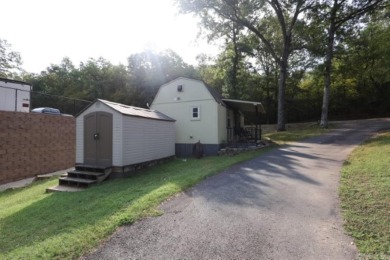 FULLY FURNISHED 1,968+/- SF 3 Bedroom, 2 Bath Home on Lake - photo 17