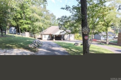 FULLY FURNISHED 1,968+/- SF 3 Bedroom, 2 Bath Home on Lake - photo 21