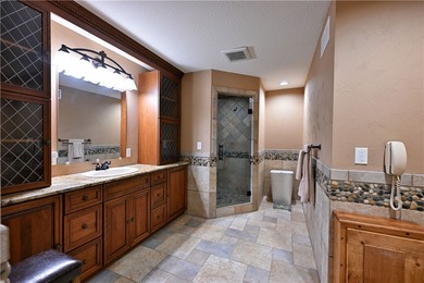 Northwoods Estate-Lake Namakagon. This 5BD, 8,500+ sqft - photo 21