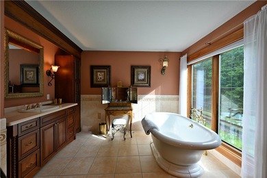 Northwoods Estate-Lake Namakagon. This 5BD, 8,500+ sqft - photo 22
