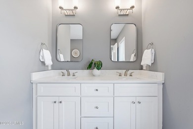 Exceptional 3-bedroom, 2.5-bath home built by respected builder - photo 23