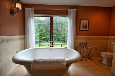 Northwoods Estate-Lake Namakagon. This 5BD, 8,500+ sqft - photo 23