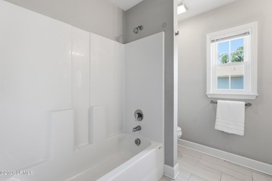 Exceptional 3-bedroom, 2.5-bath home built by respected builder - photo 24