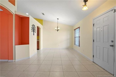 Welcome to this well maintained 4 bedroom, 3 bathroom home - photo 25
