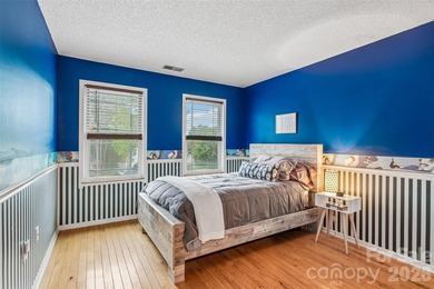 Enjoy Lake Norman living this summer! This move-in ready - photo 31