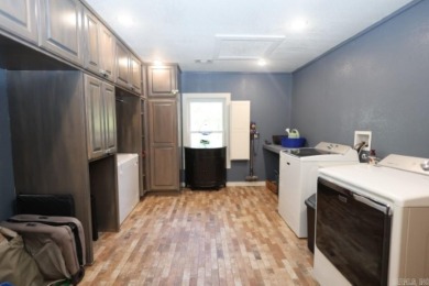 FULLY FURNISHED 1,968+/- SF 3 Bedroom, 2 Bath Home on Lake - photo 32