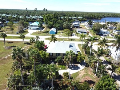 Rental potential. This is a stilt duplex with 2 bedrooms / one - photo 32