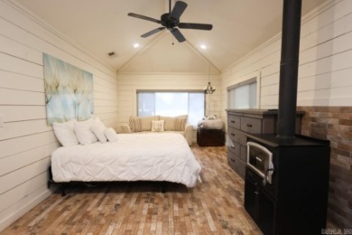 FULLY FURNISHED 1,968+/- SF 3 Bedroom, 2 Bath Home on Lake - photo 34
