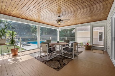 Located less than 2 miles from the ocean, this 3-bedroom, 2.5 - photo 35