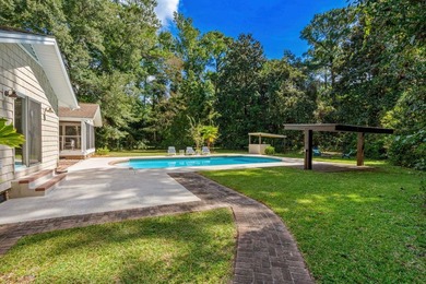 Located less than 2 miles from the ocean, this 3-bedroom, 2.5 - photo 39