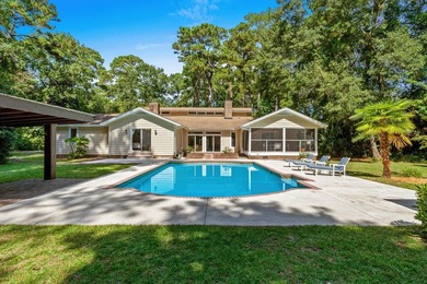 Located less than 2 miles from the ocean, this 3-bedroom, 2.5 - photo 40