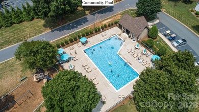 Enjoy Lake Norman living this summer! This move-in ready - photo 40