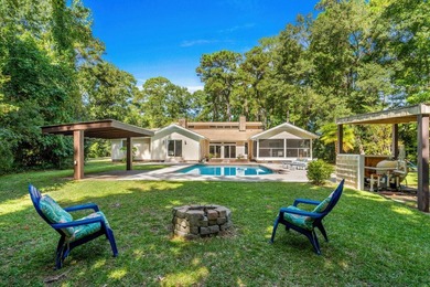 Located less than 2 miles from the ocean, this 3-bedroom, 2.5 - photo 41